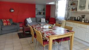 Charmant appartement dans villa avec parc