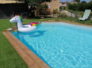 charmant appartement pour 4 personnes piscine et Spa privés