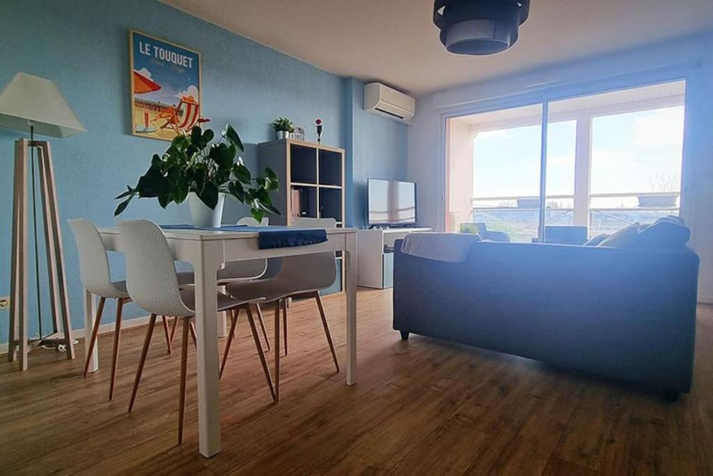 Charmant appartement T2 avec vue sur le canal / Clim / Parking 8 Rue du Négoce, 34110 Frontignan