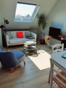CHARMANT APPARTEMENT