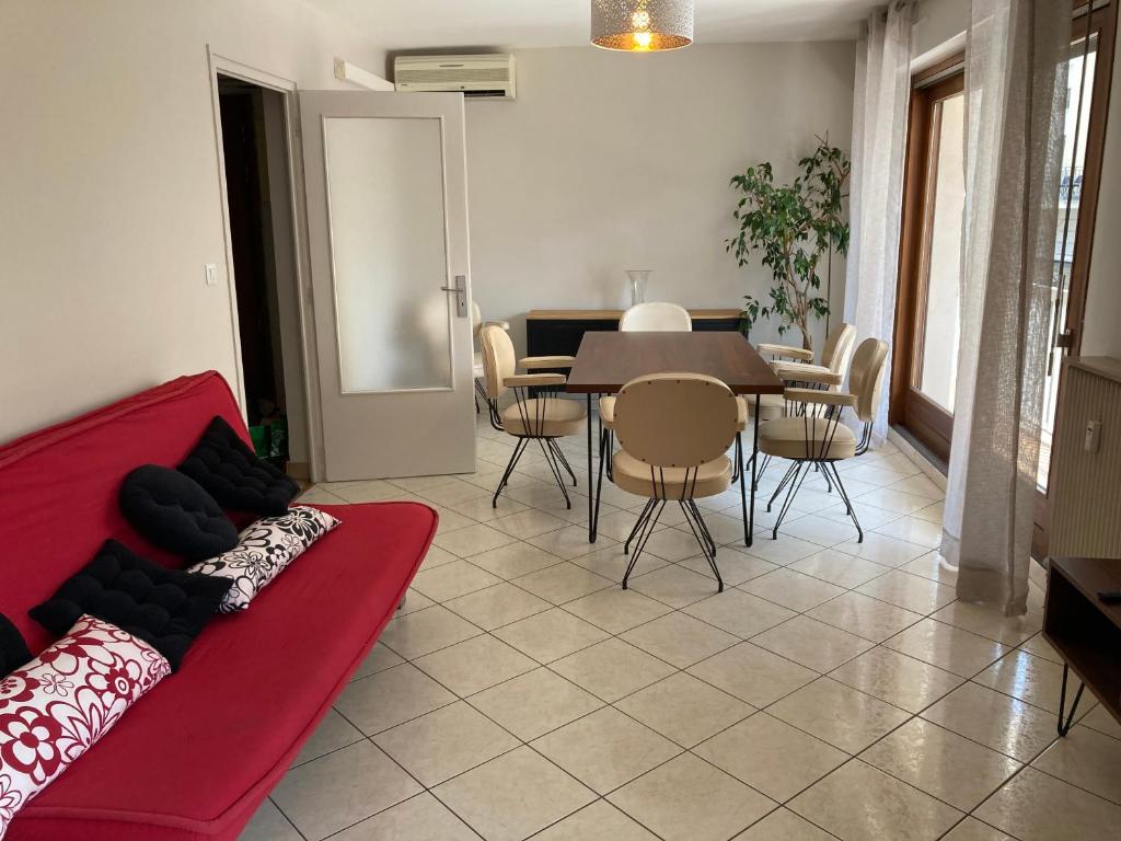 Appartement Charmant et hypercentral 3 Avenue d'Annecy 73100 Aix-les-Bains