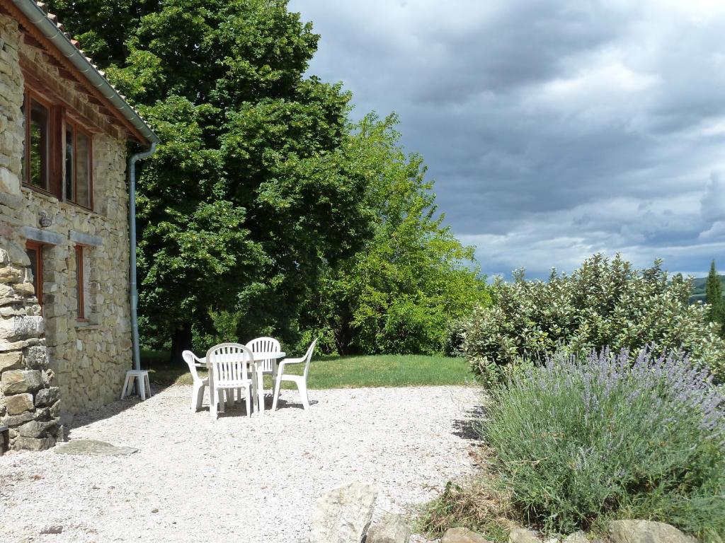 Appartement Charmant loft en campagne Le Serre 26400 La Clastre