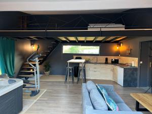 Charmant logement avec jacuzzi et sauna