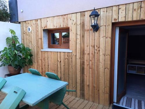 Charmant logement avec terrasse et billard