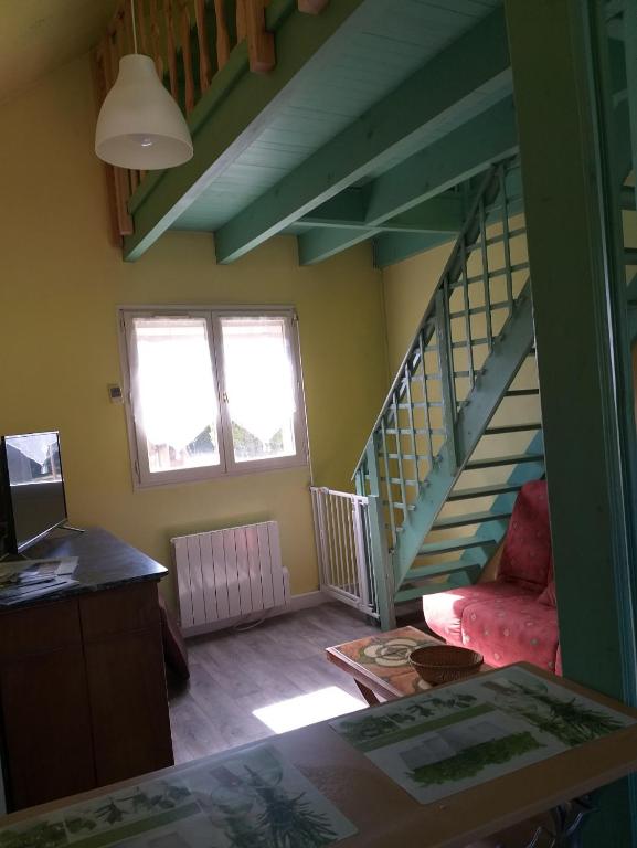 Appartement Charmant logement calme de 35 m2, parking gratuit 49 Rue de la Libération 50320 Folligny