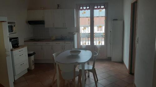 Appartement Charmant Logement T2 campagne 144 Rue Denis Peyrard 43330 Saint-Ferréol-dʼAuroure -1