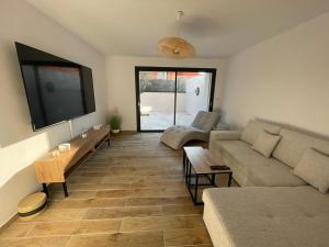 Charmant rez de villa avec piscine privée