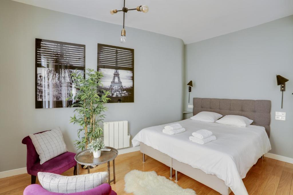 Appartement Charmant studio au coeur de Paris pour 2 personnes by Weekome 15 Rue de Saint-Quentin 75010 Paris