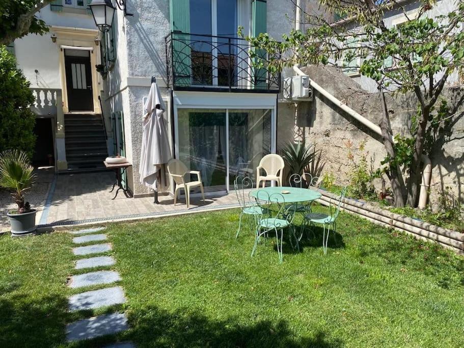 Appartement Charmant studio avec jardin 7 Rue Lamartine 84000 Avignon