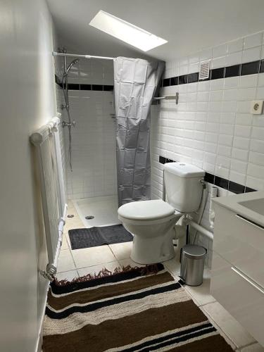 Charmant Studio avec mezzanine à 5 min de la maison des examens
