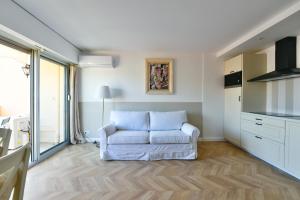 Appartement Charmant studio avec terrasse centre Cannes 27 Boulevard de la Ferrage 06400 Cannes Provence-Alpes-Côte d\'Azur
