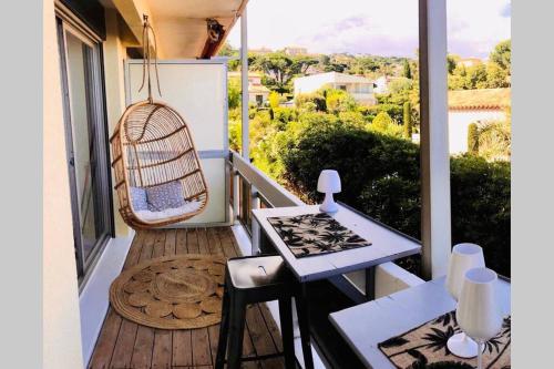 Charmant studio avec terrasse vue mer à 50 m