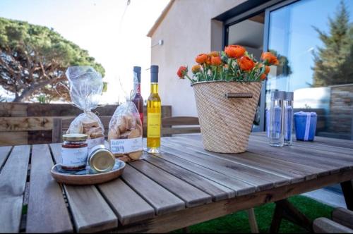 Charmant studio avec vue imprenable sur la mer proche de Saint-Tropez