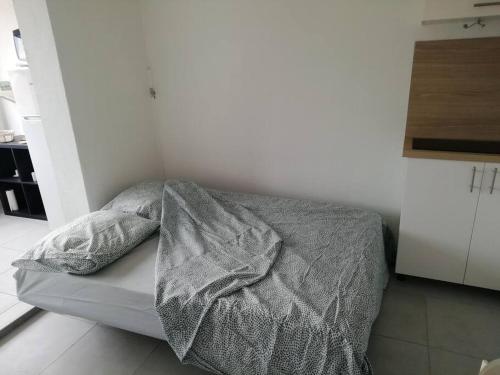 Charmant studio cabine à 50 mètres de la mer