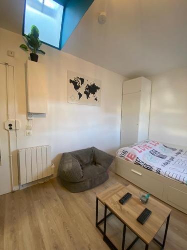 Charmant Studio calme et refait à neuf