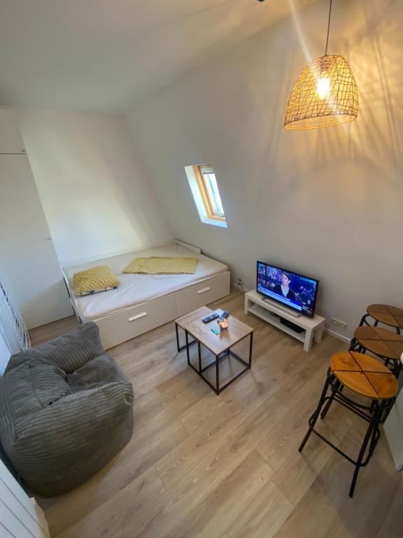 Appartement Charmant Studio calme et refait à neuf Rue des Deux Gares 75010 Paris