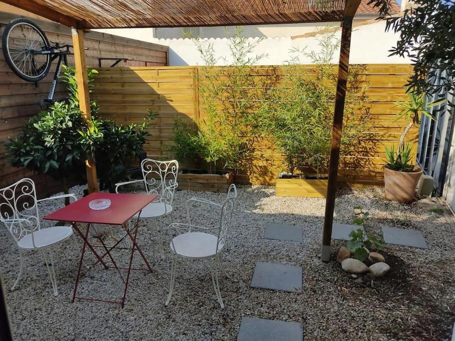 Appartement Charmant studio dans petit village du sud de la France 533 Avenue Jean Moulin 34490 Lignan-sur-Orb