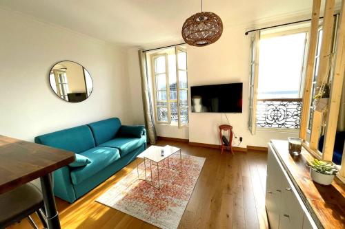 Charmant studio en face du Port de Marseille !