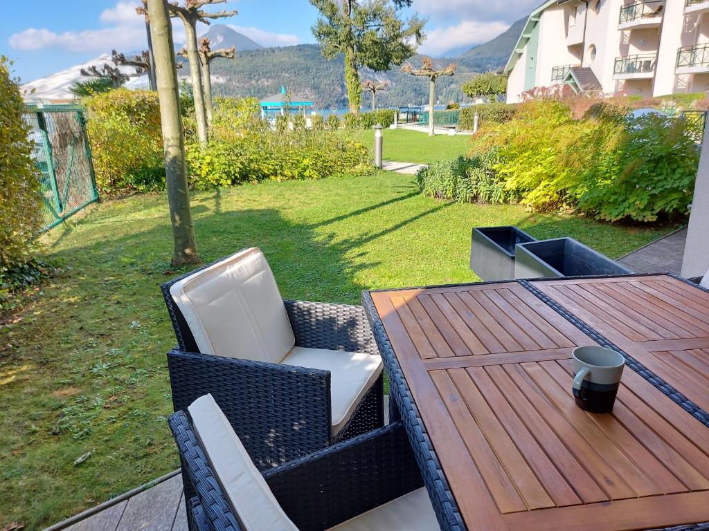 Charmant studio en rez de jardin au bord du lac d’Annecy 590 Route d'Annecy, 74410 Duingt