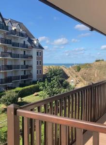 Appartement Charmant Studio Front de Mer 30 Boulevard des Diablotins 14390 Cabourg Normandie