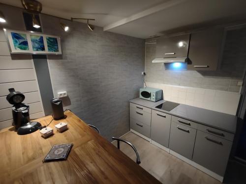 Charmant Studio Indépendant refait à neuf et au calme