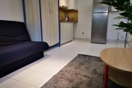 Appartement Charmant Studio meublé 30 min Paris, 5 min Evry, proche Aéroport Orly 6 Rue du 8 Mai 1945 91130 Ris-Orangis Île-de-France