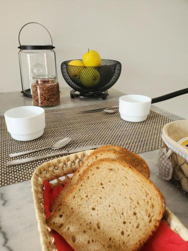 Charmant studio moderne avec extérieur \