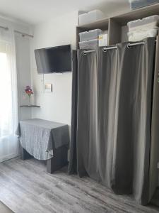Charmant Studio