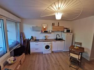 Appartement charmant studio neuf à 150m de la mer 243 Boulevard d'Alsace Lorraine 83400 Hyères Provence-Alpes-Côte d\'Azur