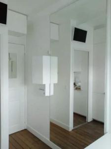 Charmant Studio Propre Calme Vue Paris Ascenseur