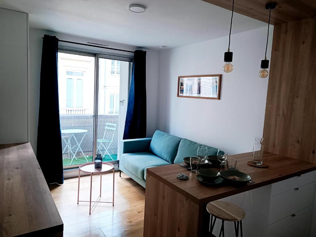 Appartement Charmant Studio Refait à neuf Centre de Tours 37 Rue d'Entraigues 37000 Tours