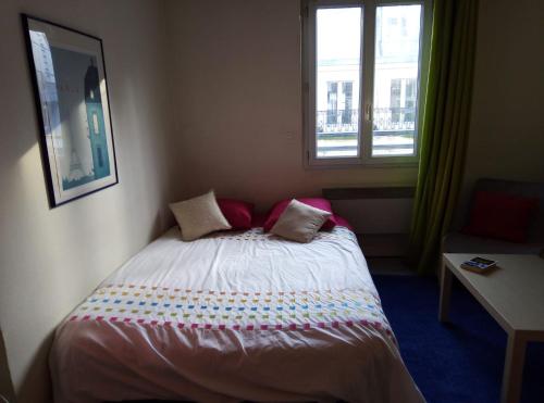 charmant studio sous les toits de Paris