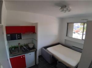 Charmant studio tout meublé