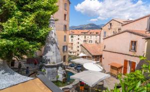 Charmant T1 plein centre Corte au 13 cours paoli wifi gratuit calme lumineux