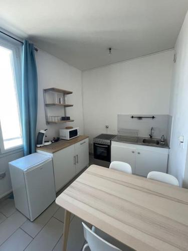 Charmant T2/3 / 2 adultes/2 enfants Pointe Rouge