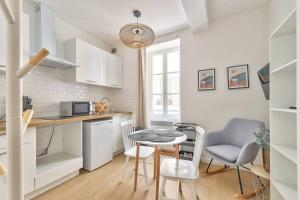 Appartement Charmant T2 au Cœur du Panier & 5 min Vieux Port 28 Rue Fontaine de Caylus 13002 Marseille Provence-Alpes-Côte d\'Azur