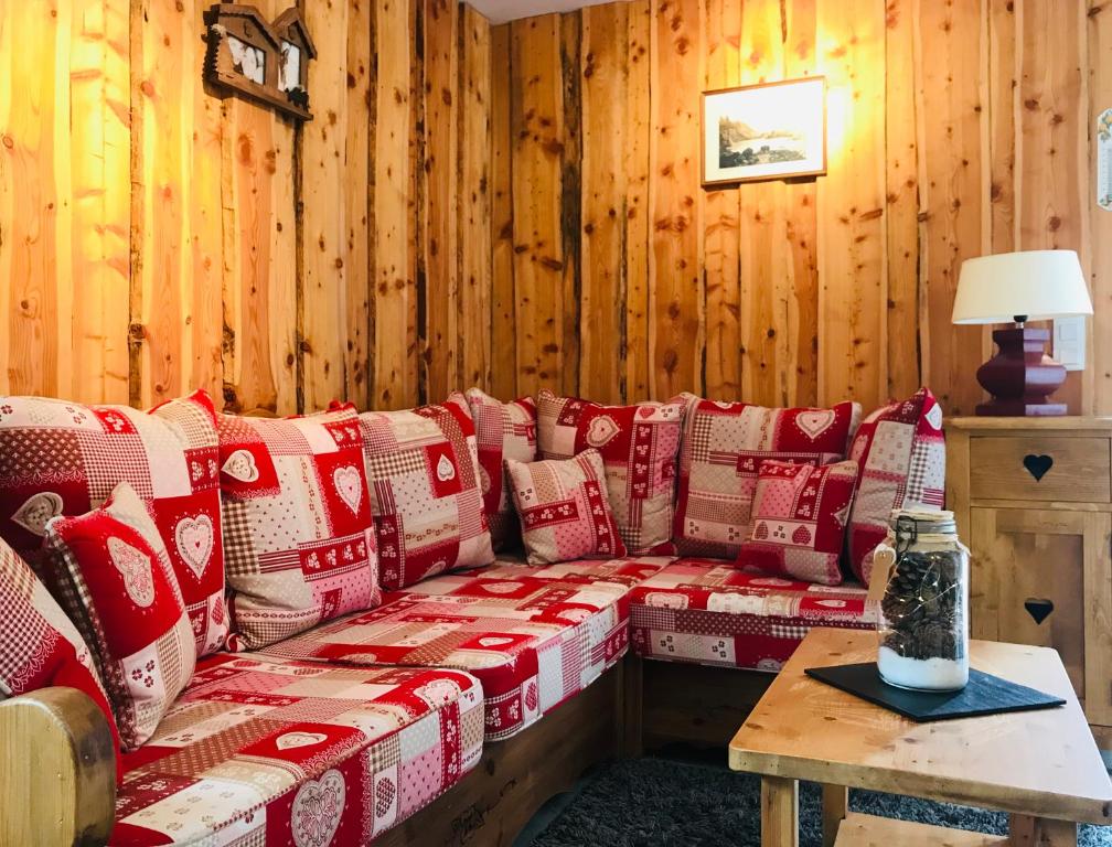 Appartement Charmant T2 au centre du Queyras! Résidence les Augustins LA RUA 05350 Ville-Vieille