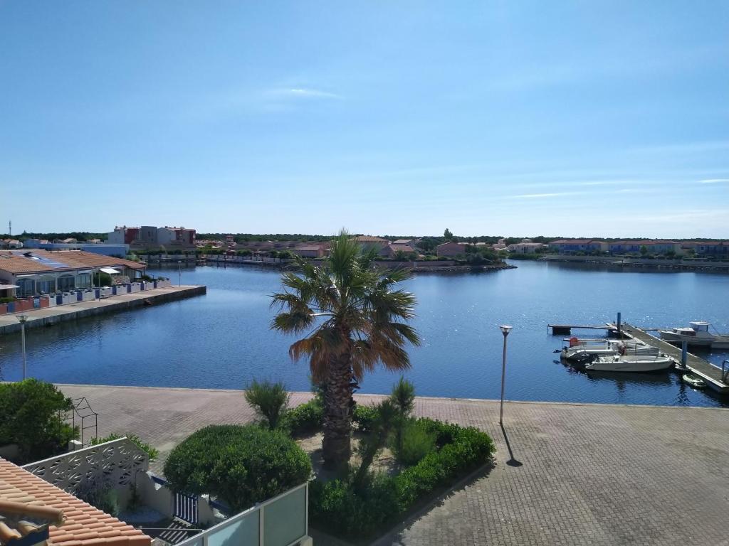 Appartement Charmant T2 au pied du lac marin - Le Barcarès 2 Rue Pierre Racine - Résidence Marina Soleil Bleu 66420 Le Barcarès