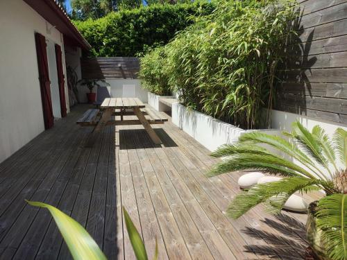 Charmant T2 avec piscine entre mer et montagne