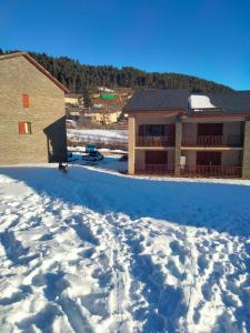 charmant T2 formiguères les esplaneilles