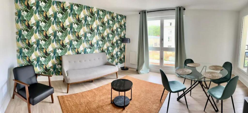 Appartement Charmant T2 rénové Versailles 8 Avenue du Général de Gaulle 78000 Versailles