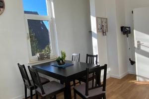 Appartement Charmante Altbauwohnung an der Kesselschleuse 2 5 Ligariusstraße 1.OG 26725 Emden Basse-Saxe