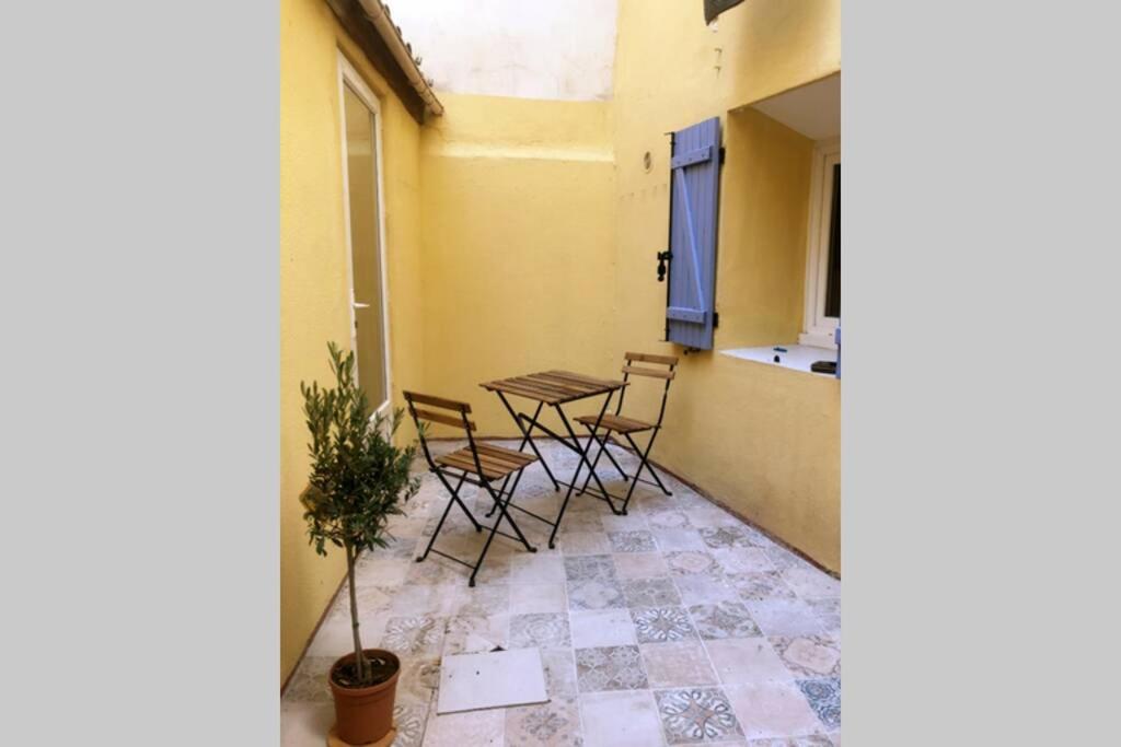 Appartement Charmante Escale au Cœur du Panier près Vieux Port 33 Rue du Petit Puits 13002 Marseille