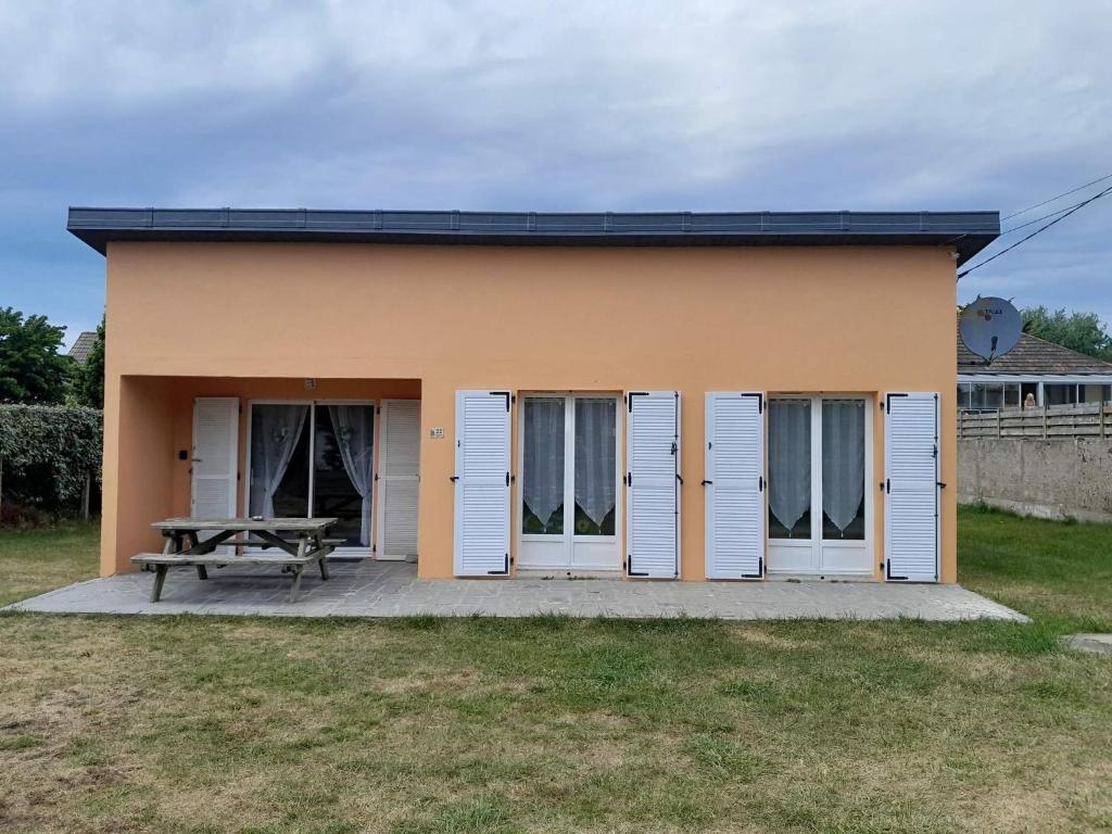 Charmante, großzügige Ferienwohnung Villa Fleurie