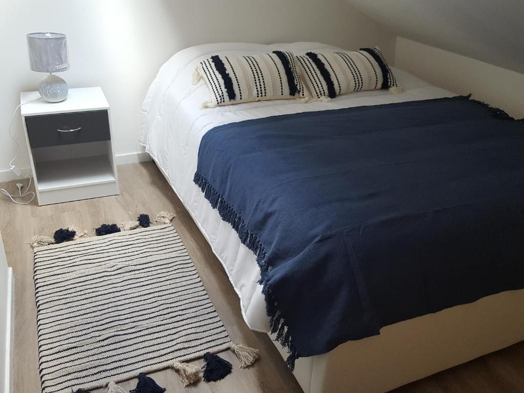 Appartement Charmante Maison Cosy à Villabé-Hyper Centre-Gare-WIFI 4 Place Roland Vincent 91100 Villabé