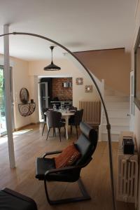 Charmante Maison de Ville avec Jardin quartier Prébendes