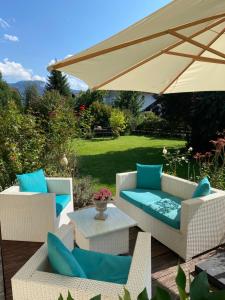 Charmantes Garten-Apartment: Erholung im Chiemgau