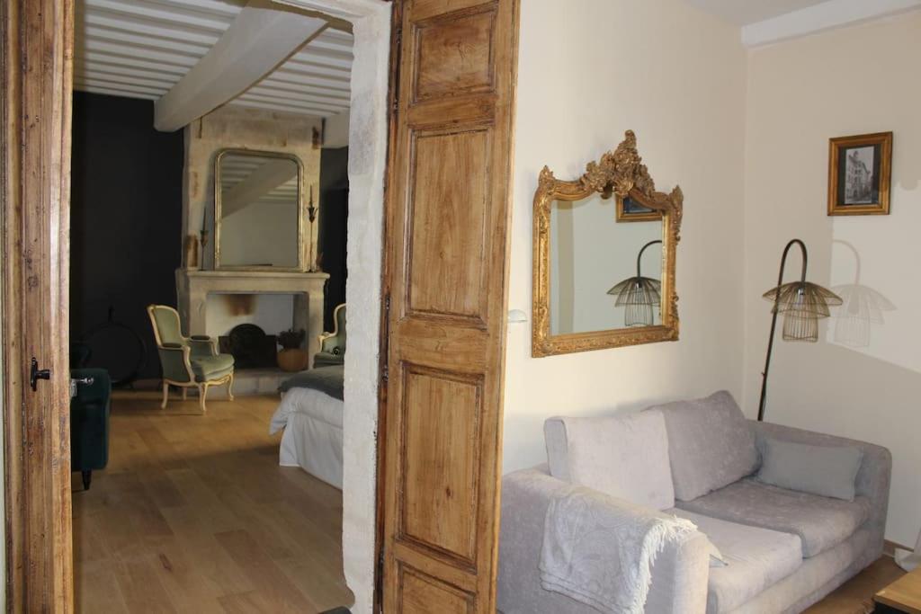 Appartement Charme et confort au calme, au coeur historique d'Uzès 2 Rue de la Calade 30700 Uzès