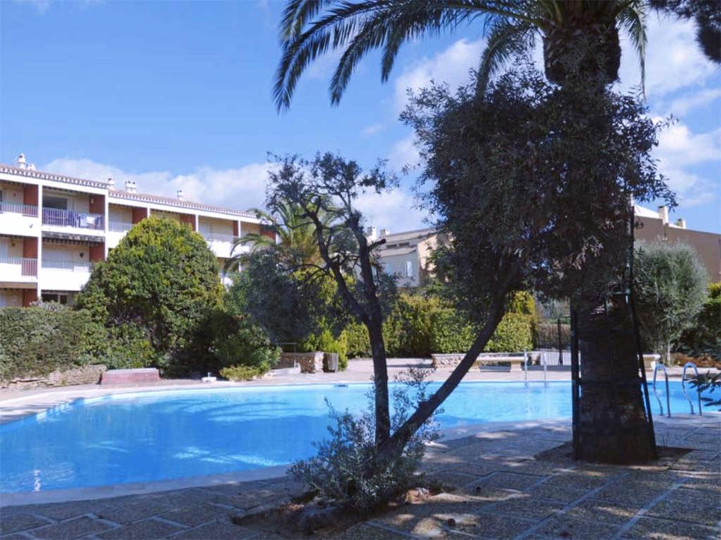 Charment studio 100m de la plage place de parking 83240 Cavalaire-sur-Mer