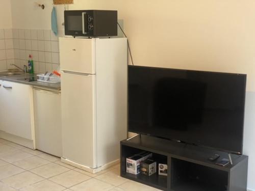 Charming 1-Bed Apartment 20 mins to Paris by train